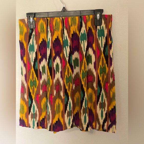 CAbi Ikat Bella Mini Skirt Style #359 Size Medium - Picture 3 of 9